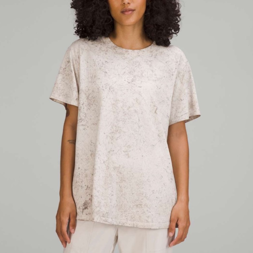 lululemon athletica Light Beige Marbled Short Sleeve Tee